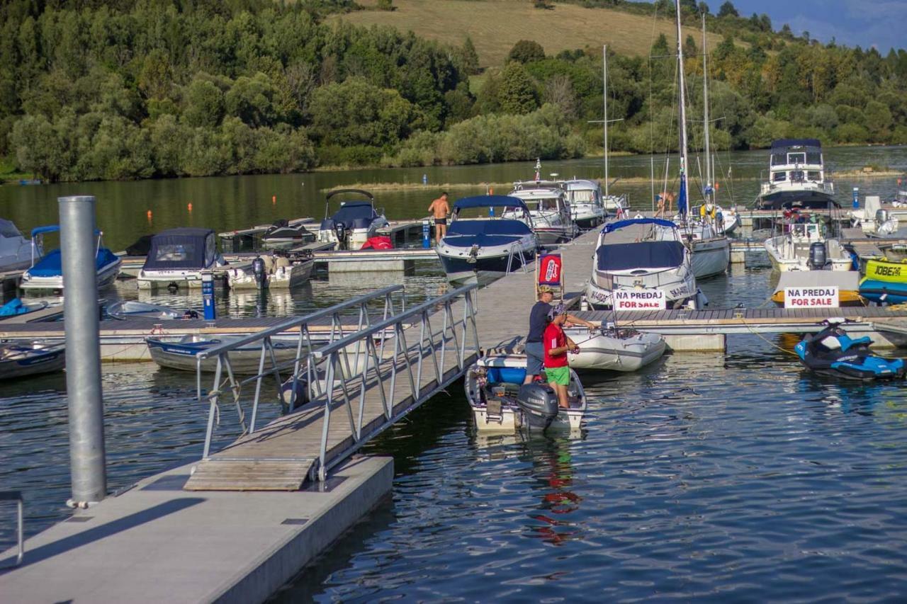 Marina Liptov Pri Liptovskej Mare Otel Bobrovník Dış mekan fotoğraf